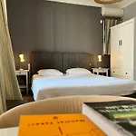 Отель Klein Cihangir Pera Стамбул