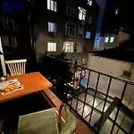 Klein Cihangir Pera Стамбул