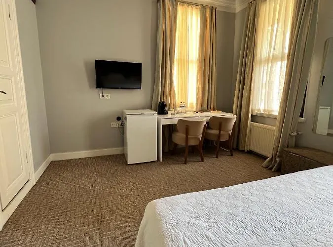 Klein Cihangir Pera 4*