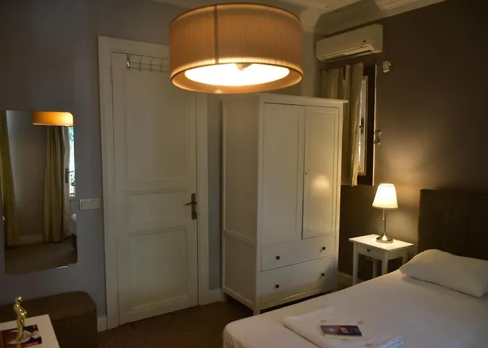 Klein Cihangir Pera 4*